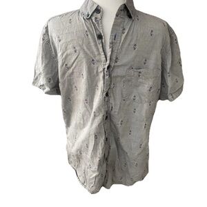 No Retreat Short Sleeve Grey Paisley Button Down Woven Shirt Collar Size M